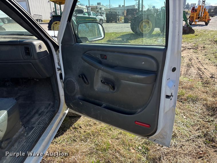 image for item FG0188 2006 Chevrolet Silverado 1500 pickup truck