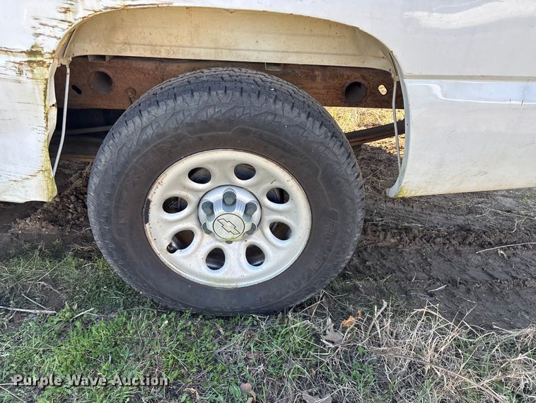 image for item FG0188 2006 Chevrolet Silverado 1500 pickup truck