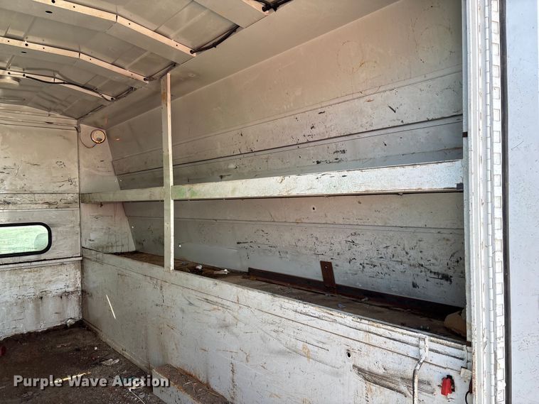 image for item FG0189 2008 Chevrolet Silverado 2500 utility bed pickup truck