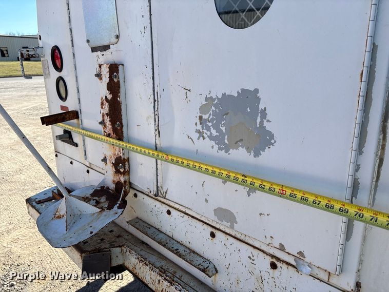 image for item FG0189 2008 Chevrolet Silverado 2500 utility bed pickup truck