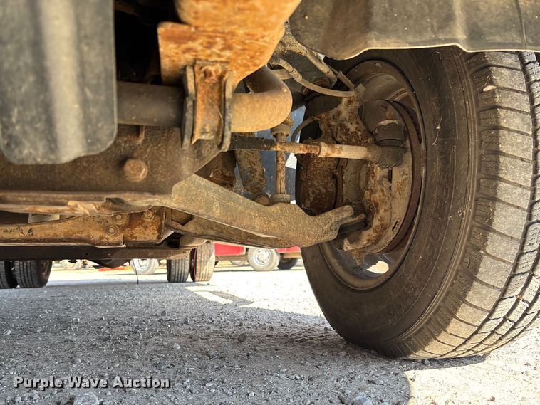 image for item FG0189 2008 Chevrolet Silverado 2500 utility bed pickup truck