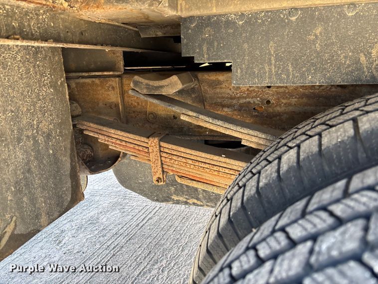 image for item FG0189 2008 Chevrolet Silverado 2500 utility bed pickup truck