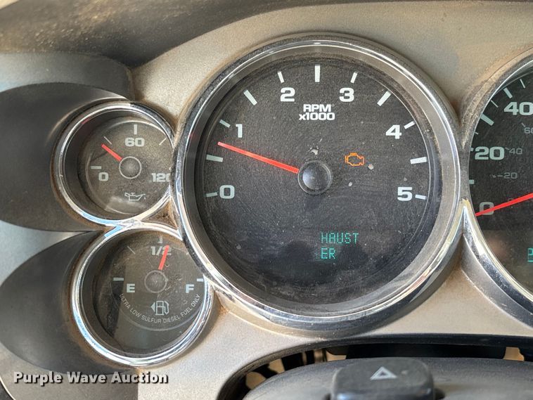 image for item FG0189 2008 Chevrolet Silverado 2500 utility bed pickup truck