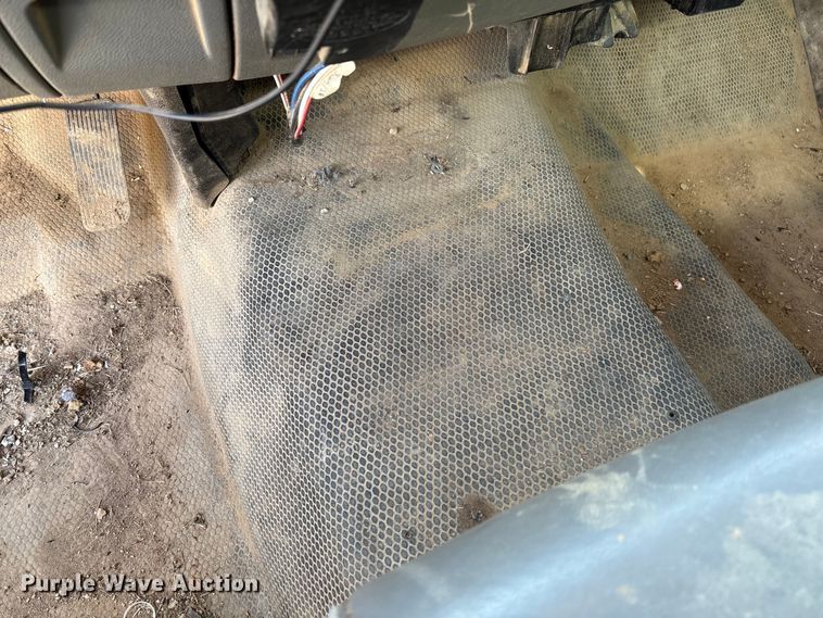 image for item FG0189 2008 Chevrolet Silverado 2500 utility bed pickup truck