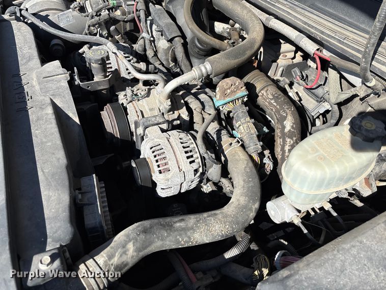 image for item FG0189 2008 Chevrolet Silverado 2500 utility bed pickup truck