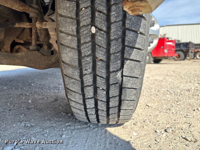 image for item FG0189 2008 Chevrolet Silverado 2500 utility bed pickup truck