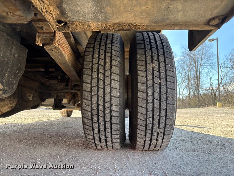 image for item FG0189 2008 Chevrolet Silverado 2500 utility bed pickup truck