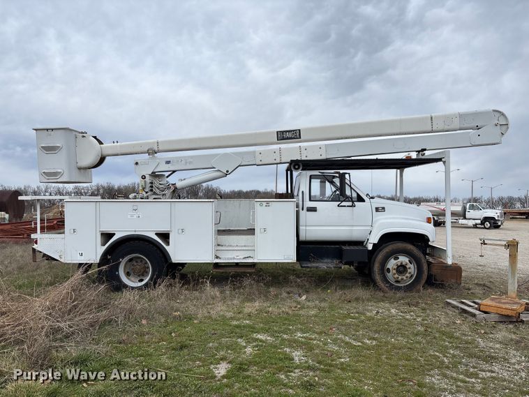 image for item FG0191 2002 Chevrolet C7 bucket truck