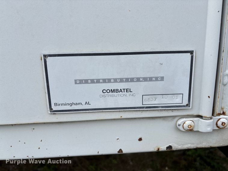 image for item FG0191 2002 Chevrolet C7 bucket truck