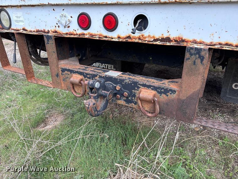 image for item FG0191 2002 Chevrolet C7 bucket truck