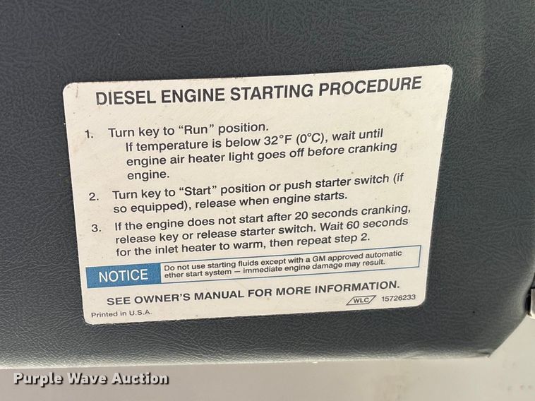 image for item FG0191 2002 Chevrolet C7 bucket truck