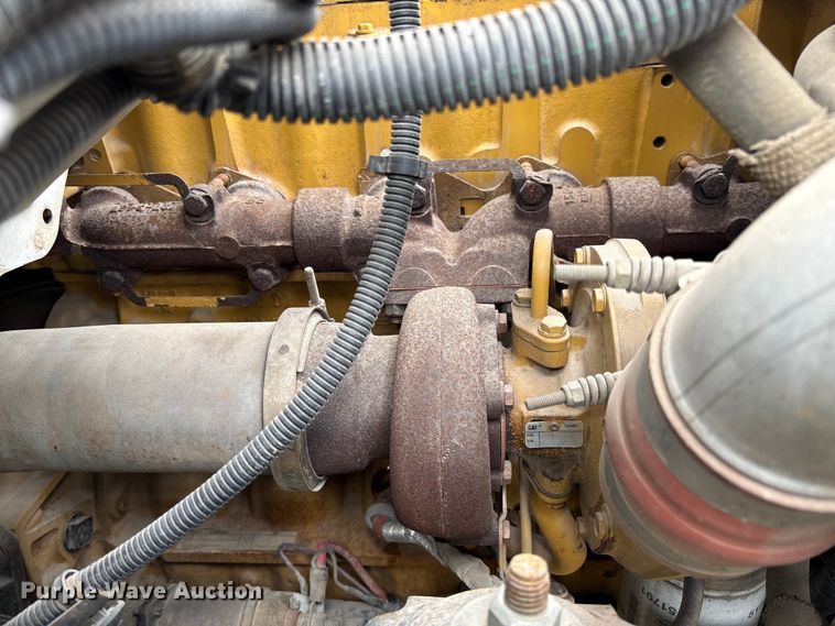 image for item FG0191 2002 Chevrolet C7 bucket truck