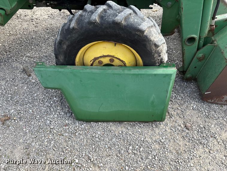 image for item FG0206 John Deere 970 MFWD tractor