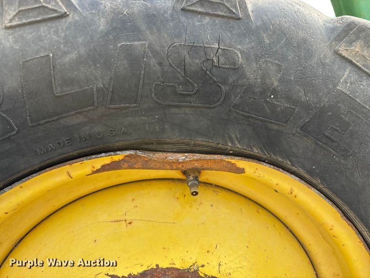 image for item FG0206 John Deere 970 MFWD tractor