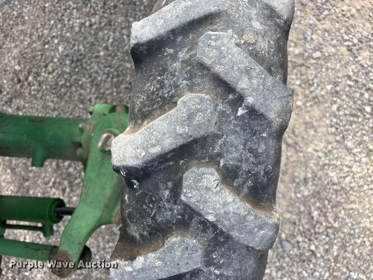 image for item FG0206 John Deere 970 MFWD tractor