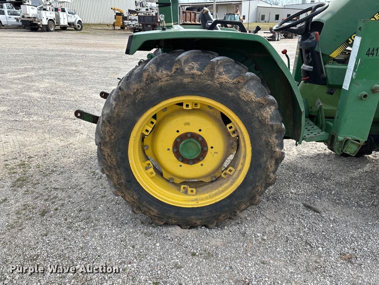 image for item FG0206 John Deere 970 MFWD tractor