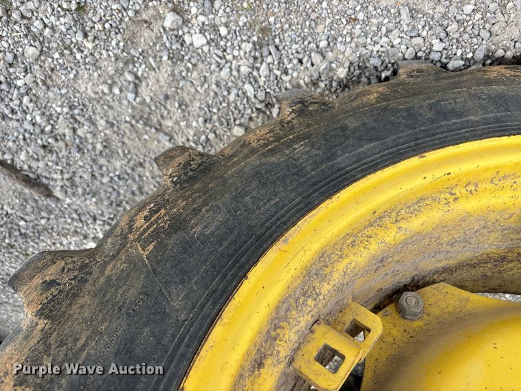 image for item FG0206 John Deere 970 MFWD tractor