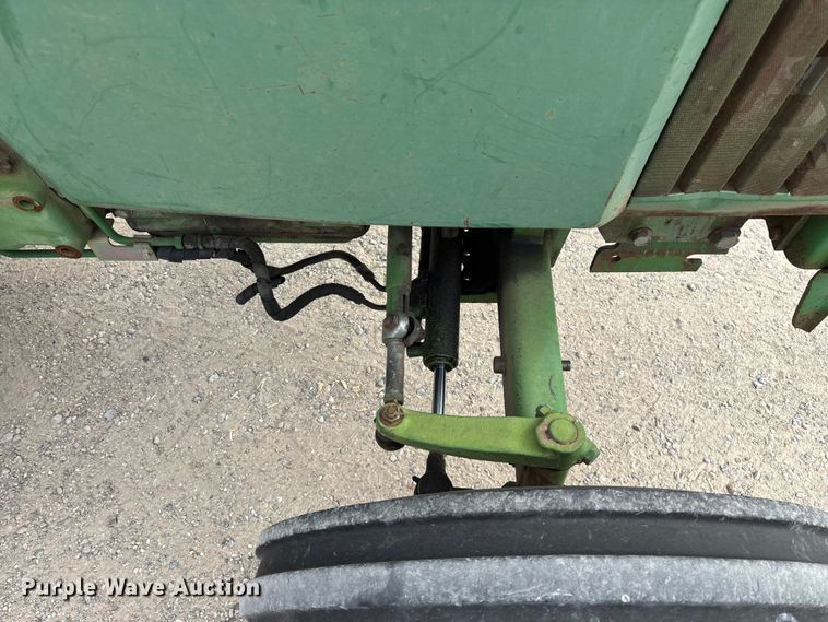 image for item FG0207 John Deere 970 tractor