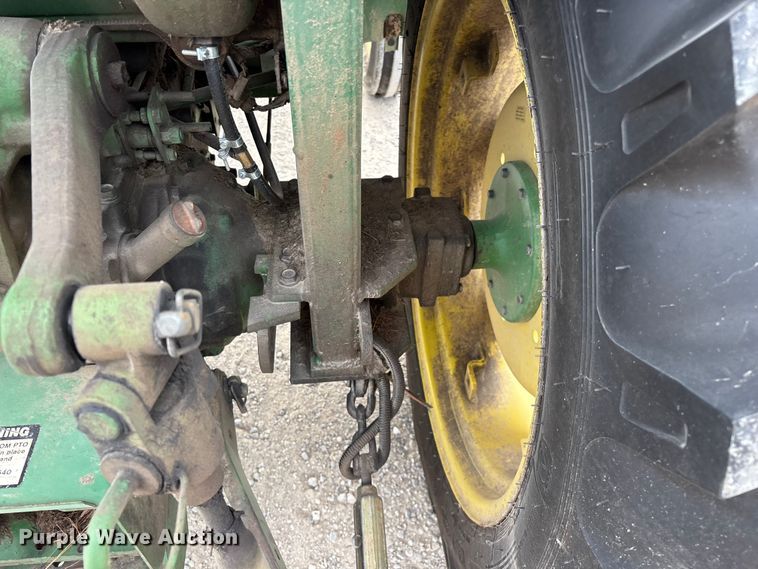 image for item FG0207 John Deere 970 tractor