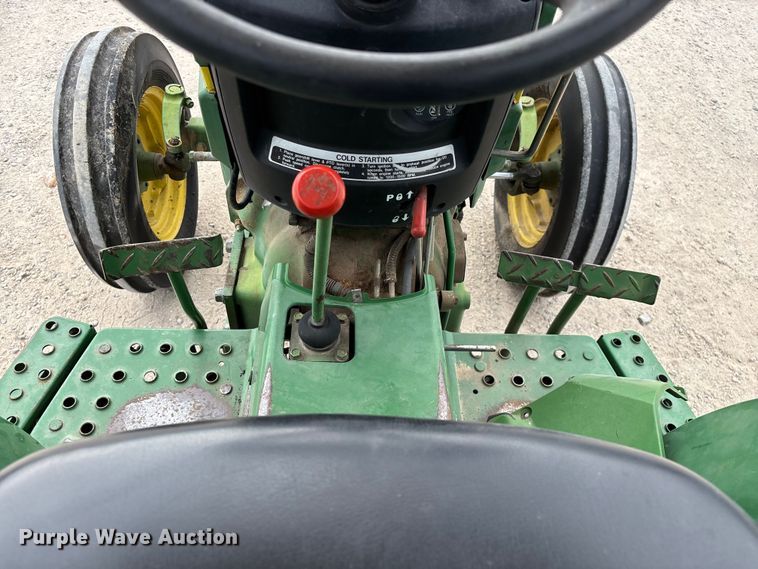 image for item FG0207 John Deere 970 tractor