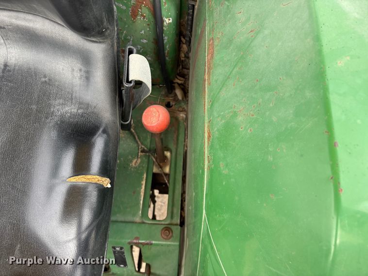 image for item FG0207 John Deere 970 tractor