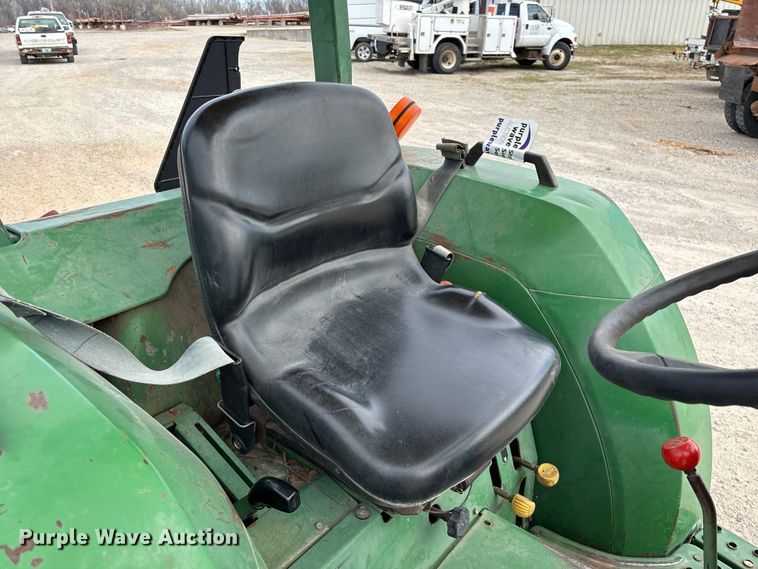 image for item FG0207 John Deere 970 tractor