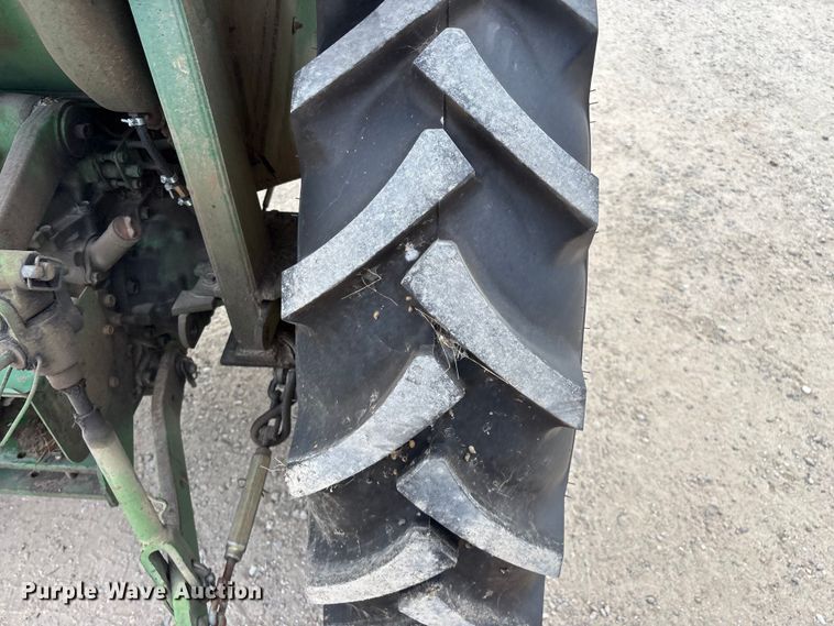 image for item FG0207 John Deere 970 tractor