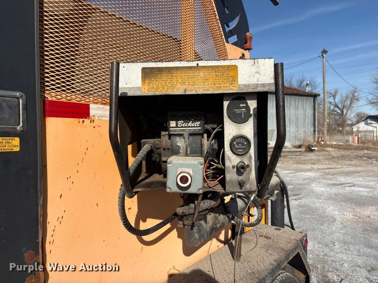 image for item FG2773 KM International 1009178T2 asphalt recycler