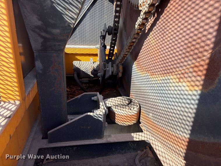 image for item FG2773 KM International 1009178T2 asphalt recycler