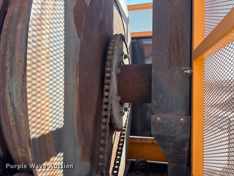 image for item FG2773 KM International 1009178T2 asphalt recycler