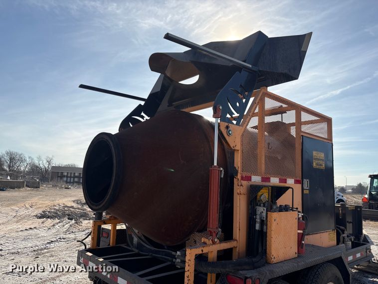 image for item FG2773 KM International 1009178T2 asphalt recycler