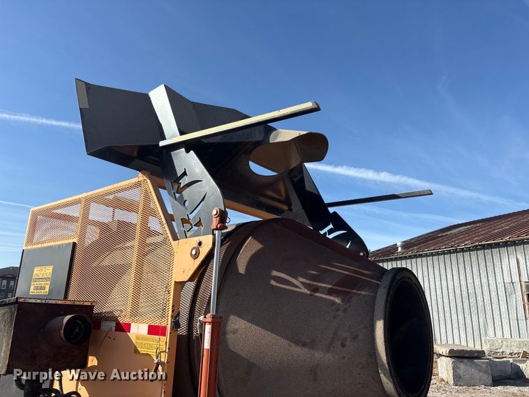 image for item FG2773 KM International 1009178T2 asphalt recycler