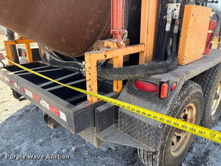 image for item FG2773 KM International 1009178T2 asphalt recycler