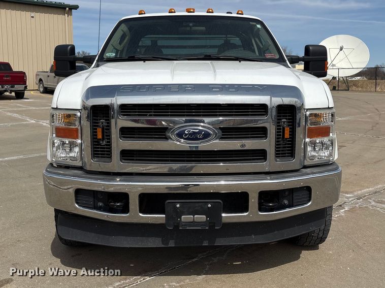 image for item FG2775 2010 Ford F350 Super Duty Ext. Cab utility bed pickup truck