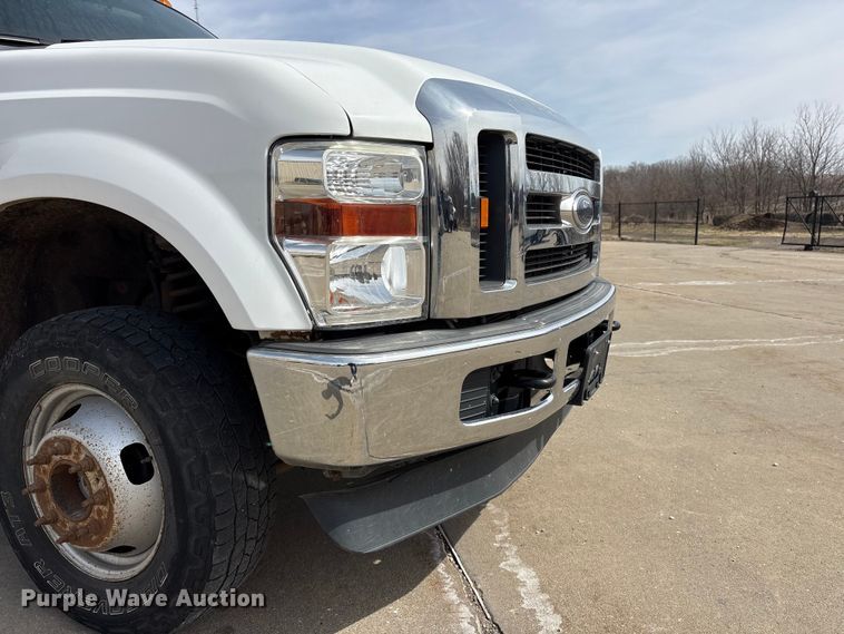 image for item FG2775 2010 Ford F350 Super Duty Ext. Cab utility bed pickup truck