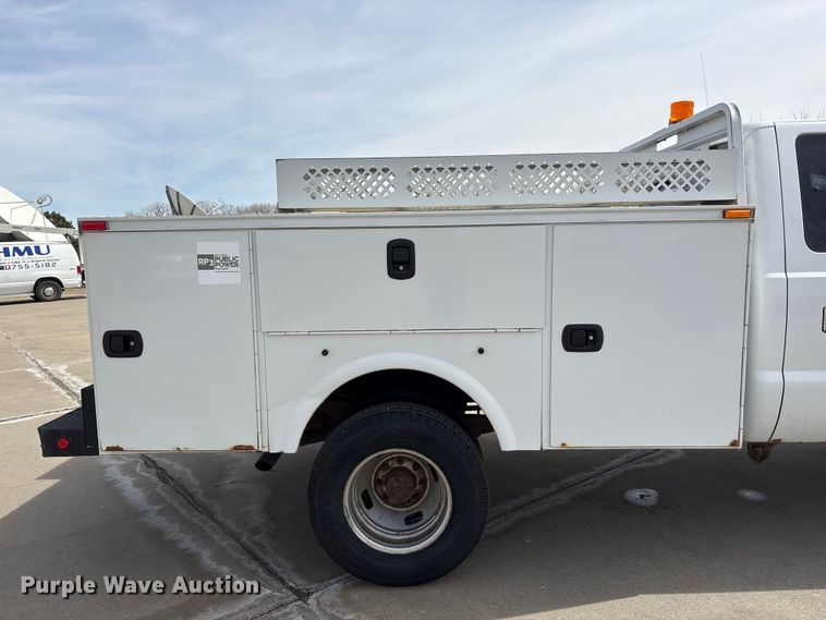image for item FG2775 2010 Ford F350 Super Duty Ext. Cab utility bed pickup truck