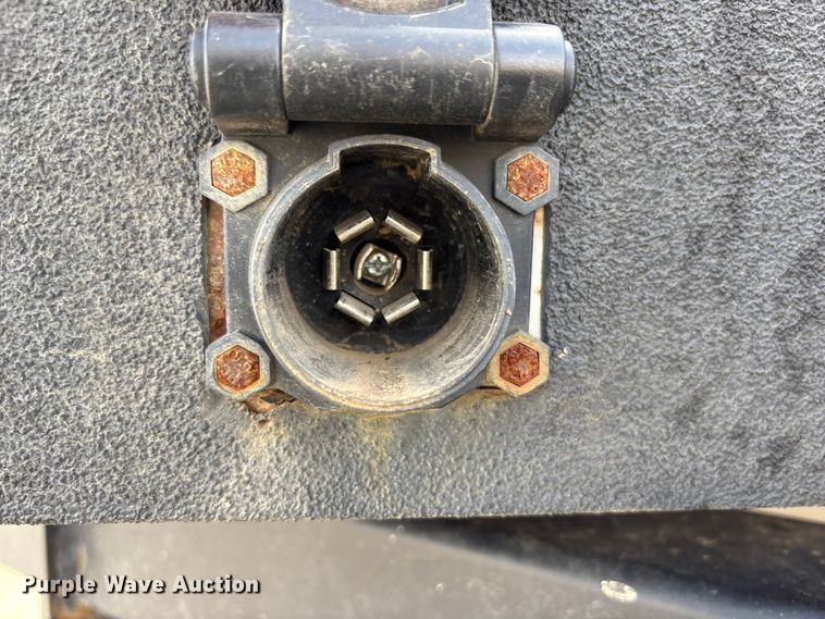 image for item FG2775 2010 Ford F350 Super Duty Ext. Cab utility bed pickup truck