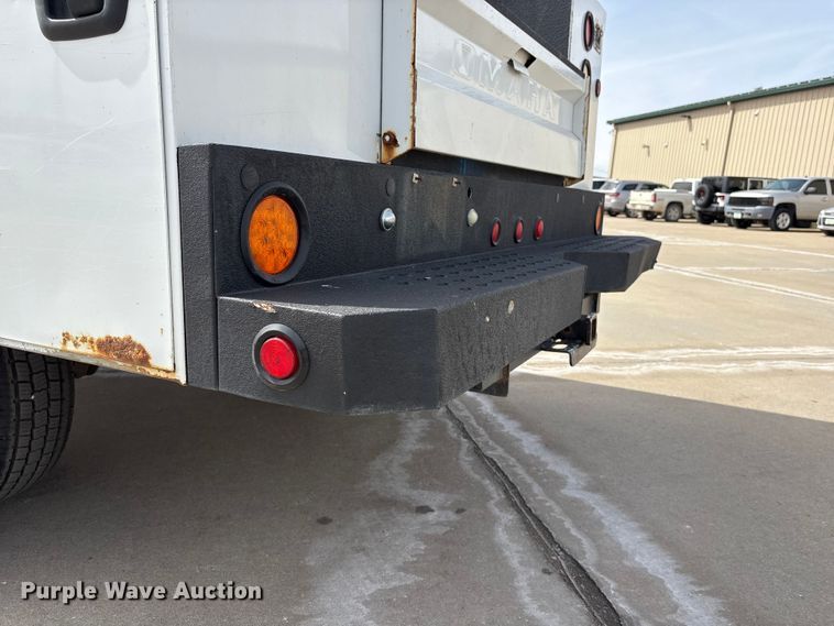 image for item FG2775 2010 Ford F350 Super Duty Ext. Cab utility bed pickup truck