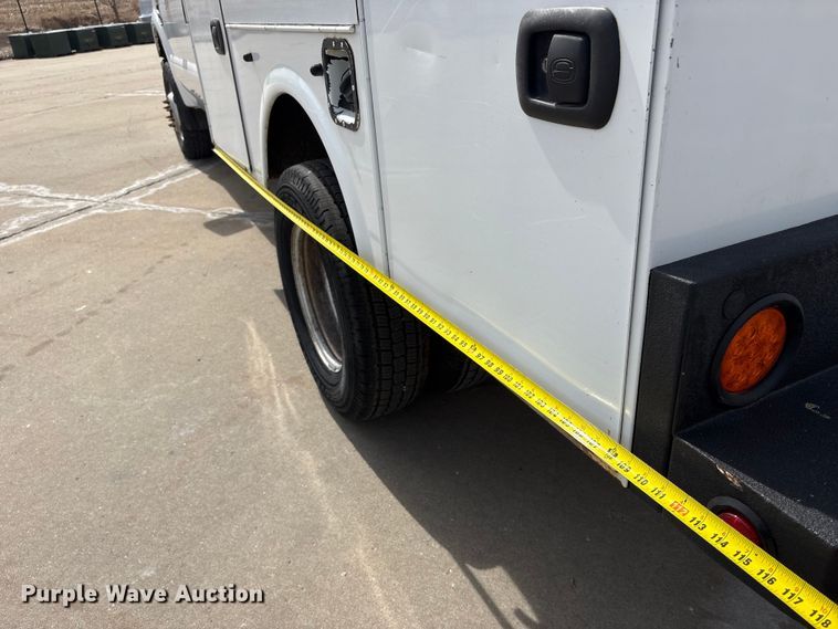 image for item FG2775 2010 Ford F350 Super Duty Ext. Cab utility bed pickup truck