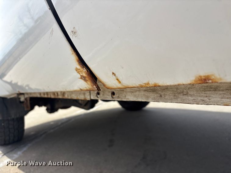 image for item FG2775 2010 Ford F350 Super Duty Ext. Cab utility bed pickup truck