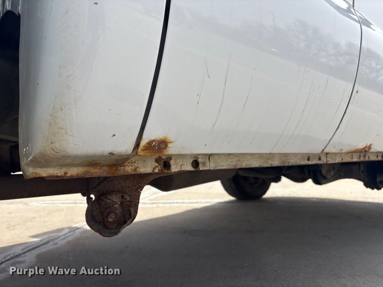 image for item FG2775 2010 Ford F350 Super Duty Ext. Cab utility bed pickup truck