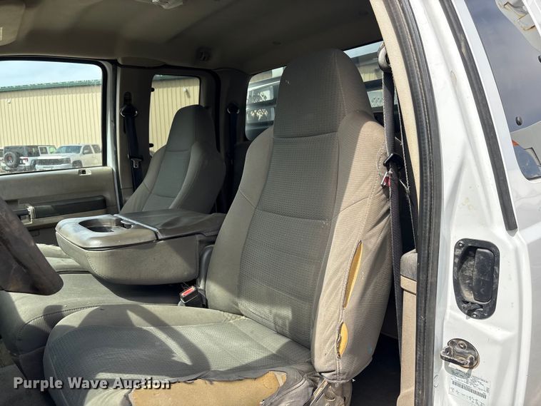 image for item FG2775 2010 Ford F350 Super Duty Ext. Cab utility bed pickup truck