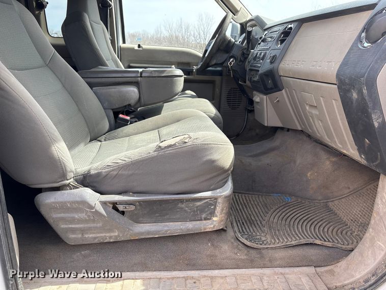 image for item FG2775 2010 Ford F350 Super Duty Ext. Cab utility bed pickup truck