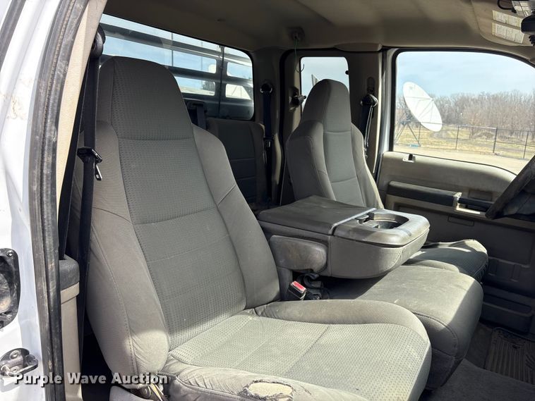 image for item FG2775 2010 Ford F350 Super Duty Ext. Cab utility bed pickup truck