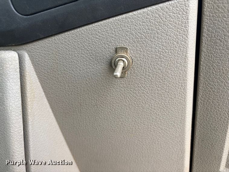 image for item FG2775 2010 Ford F350 Super Duty Ext. Cab utility bed pickup truck