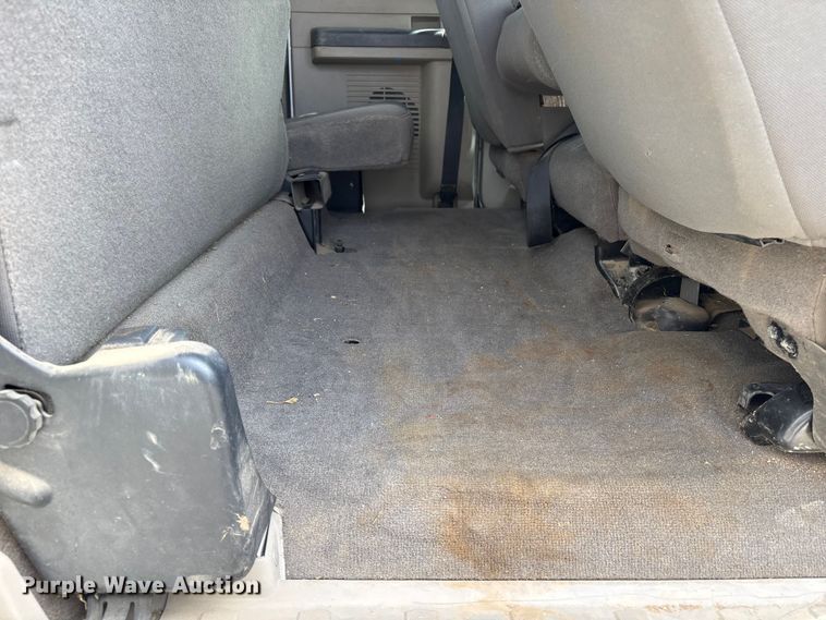 image for item FG2775 2010 Ford F350 Super Duty Ext. Cab utility bed pickup truck