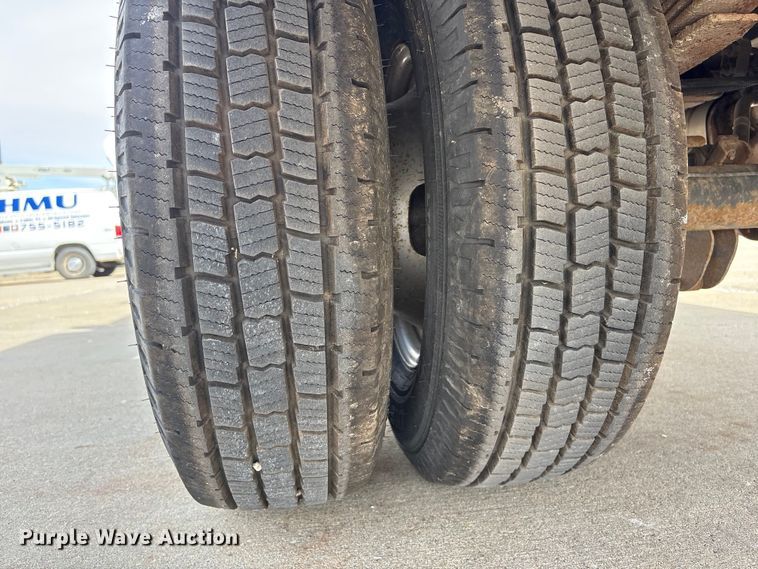 image for item FG2775 2010 Ford F350 Super Duty Ext. Cab utility bed pickup truck