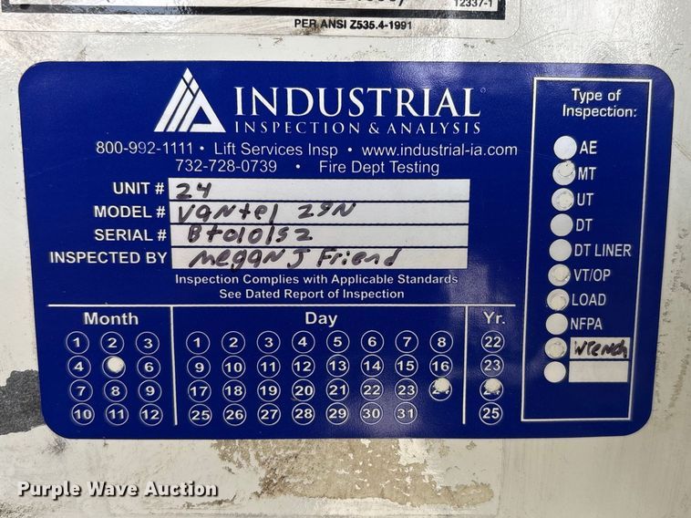 image for item FG2777 2001 Ford E350 van with bucket lift