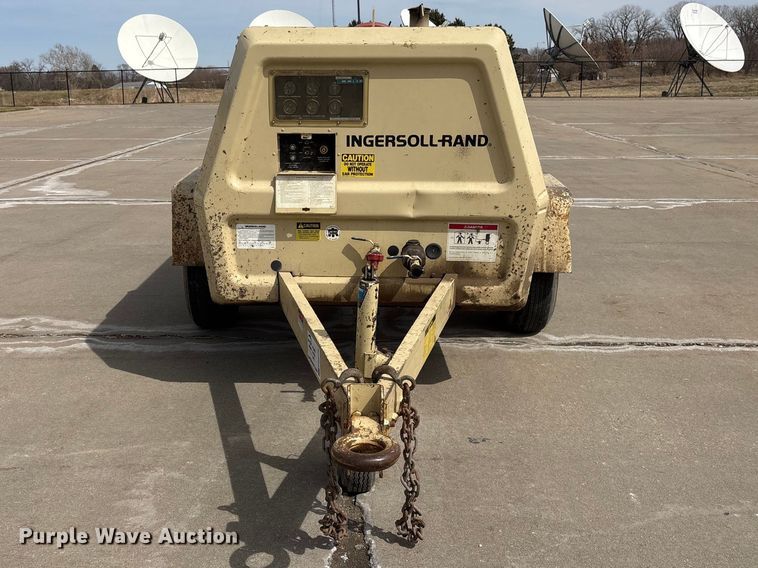image for item FG2778 1989 Ingersoll Rand 185 Air compressor