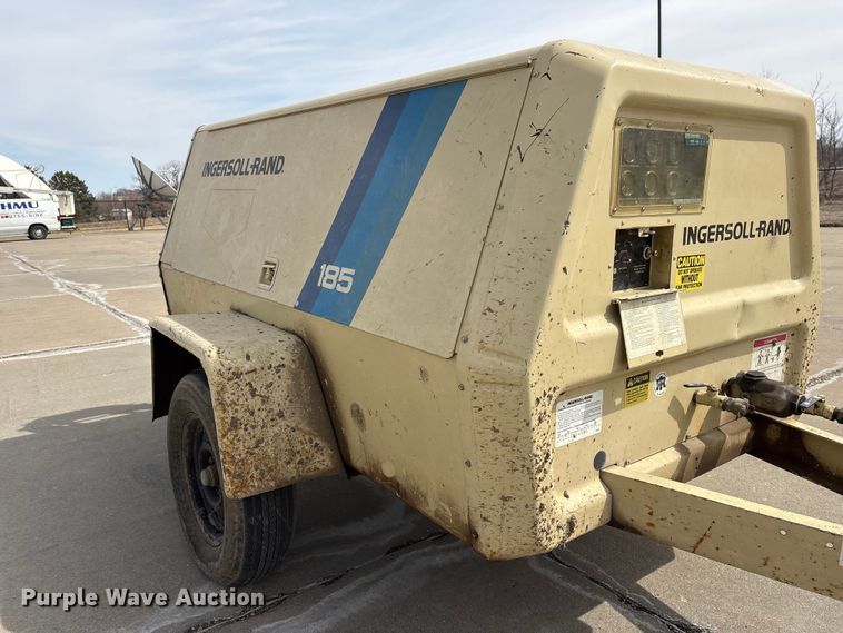image for item FG2778 1989 Ingersoll Rand 185 Air compressor